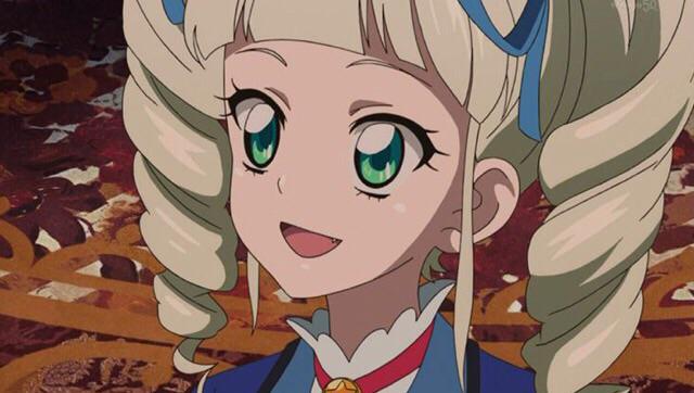 スミレ「あの…藤堂先輩、お誕生日おめでとうございますっ！」ユリカ