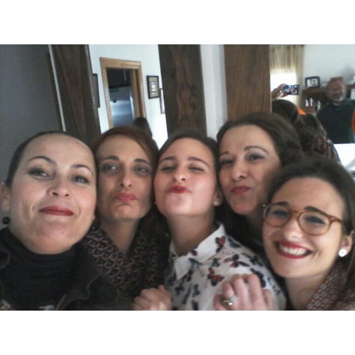 martardriguezz's tweet photo. feliz navidaaaaaaad 😂😂😂😂 http://t.co/Ui4MPZKwpS