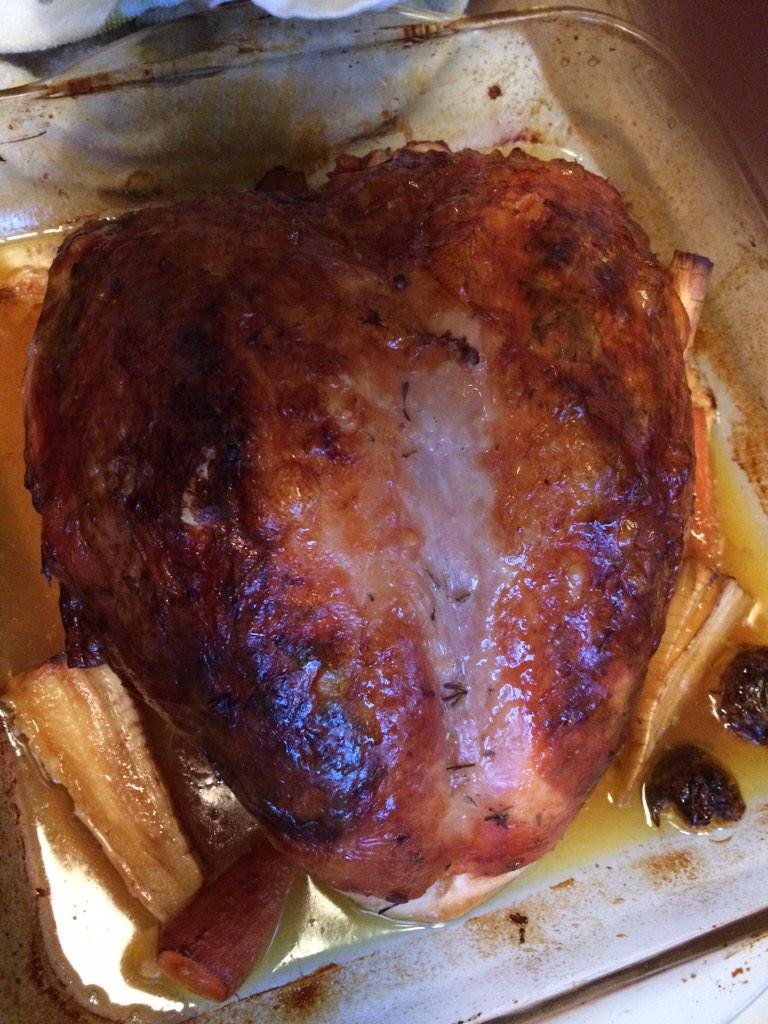 TheFlamePit's tweet image. Pit rubbed Turkey crown. #pitrub 😄