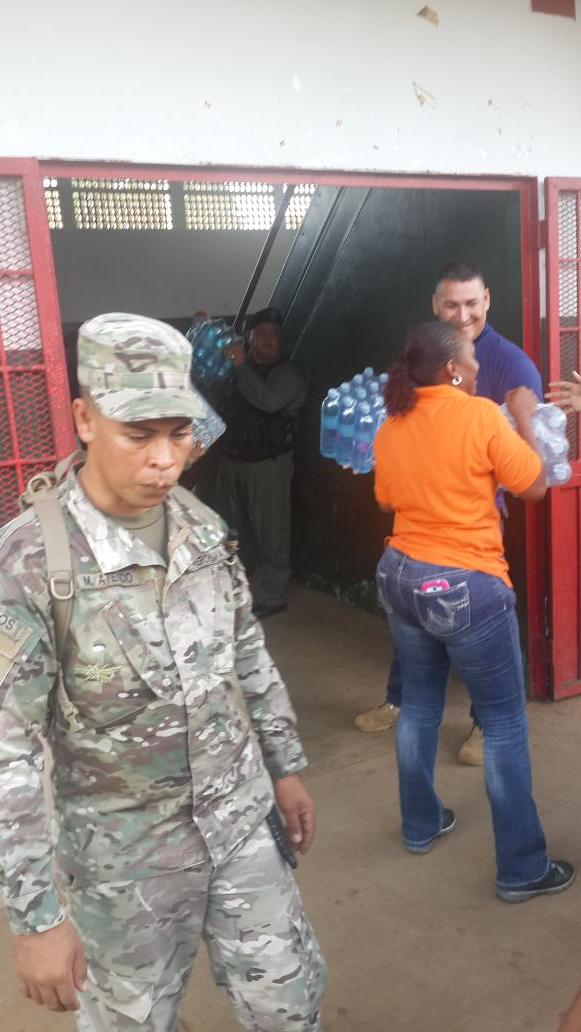 EstrellaOnline's tweet photo. Operativo Conjunto en Tolé @senanpanama @protegeryservir @CruzRojaPanama   vía @donderisja  http://t.co/hQ9UIb9yfg