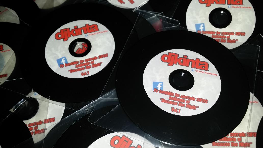 DavidQdj's tweet photo. Aun nos queda otra noche buena el 27 en @SifosDisco.Regalo CD y ampliamos horario de cierre.Es tu fiesta Y LO SABES 👉 http://t.co/FnH4hRVCbC