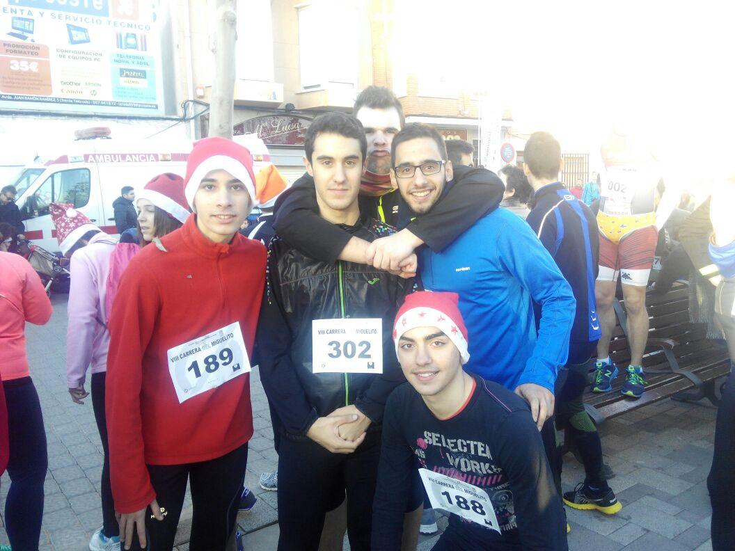 dani_po91's tweet photo. Carrera del miguelito con @pedmont89 #emiliano,#joserra,#juan http://t.co/YeBXDnls0y