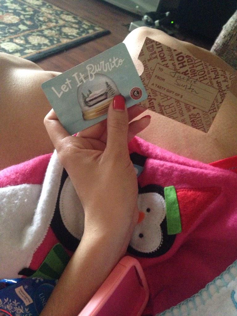 jackie_xo's tweet image. Santa you are so good to me #ChipotleIsMyLife @ChipotleTweetin