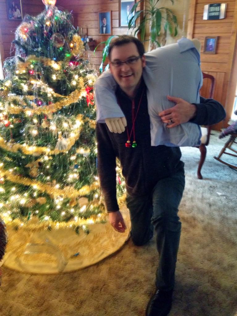 bman66's tweet photo. Merry Christmas to everyone &amp; every one half! http://t.co/QV8FG05HUa