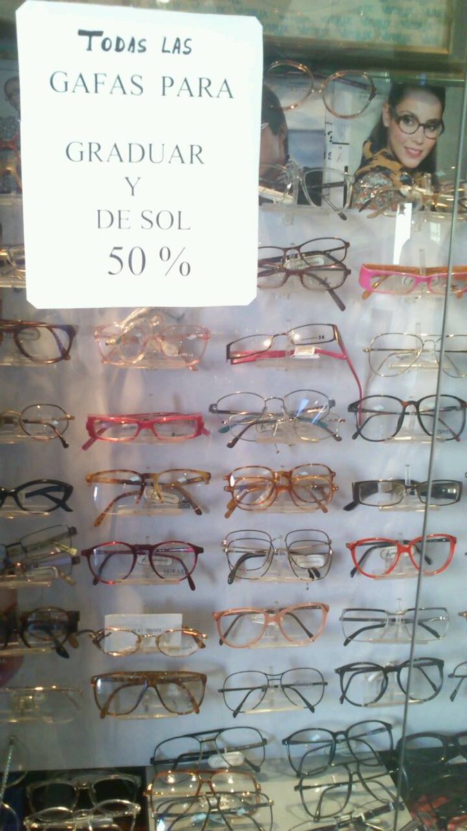estradaoptico's tweet photo. En 4 días cerramos nuestra óptica en Huelva (Federico Molina20). Aquí tienes una muestra de nuestra LIQUIDACION TOTAL http://t.co/Nu1GXLyttS