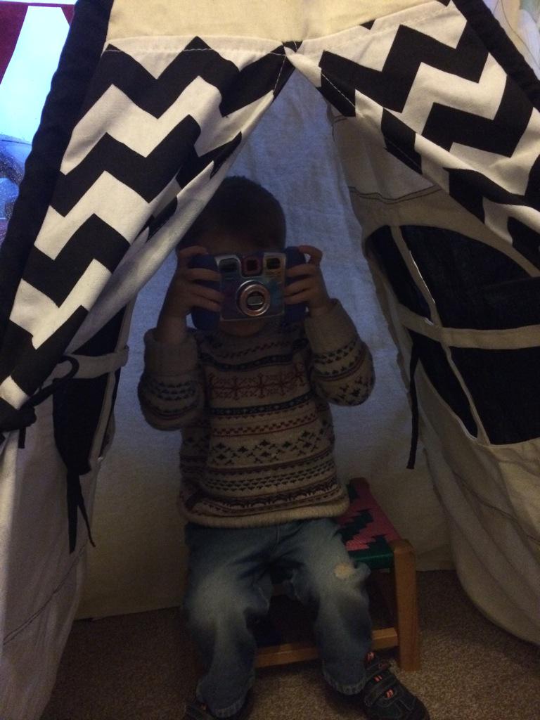therubbishwife's tweet photo. He so happy #littlethings #happychristmas @YoumiandTeepee @VTechToysUK :) http://t.co/LSg5pJG2pC