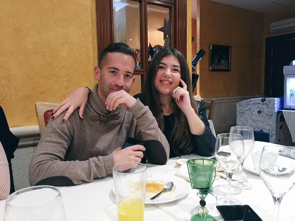 amaliayelamos's tweet photo. Feliz día de Navidad. 🎄 http://t.co/TXLOnQeS5F