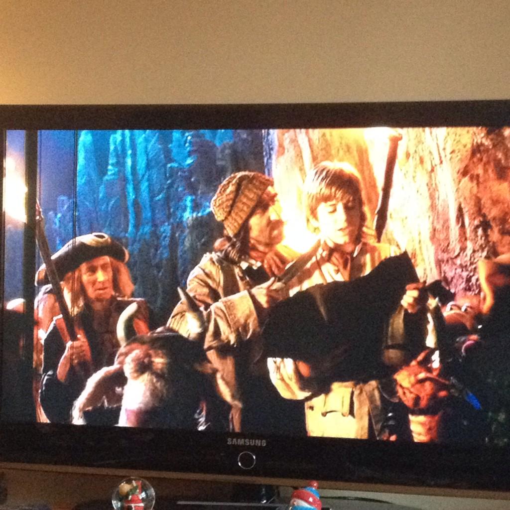 JazziieeEmmah's tweet photo. Just watched Muppet Treasure Island to reminisce and in memory of the show! @pointYT #pyttreasure #pytfamily http://t.co/VD6MV1NSYl
