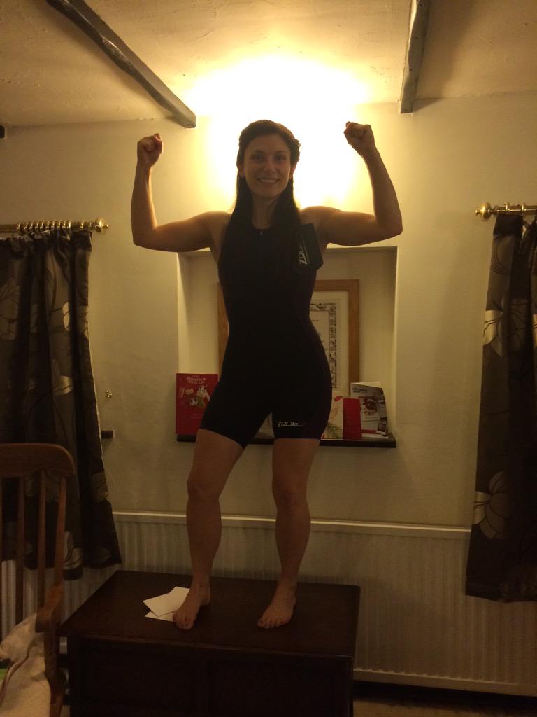 Lipstick_Runner's tweet image. Got me a Tri suit! #uktrichat #presentsunderthetree