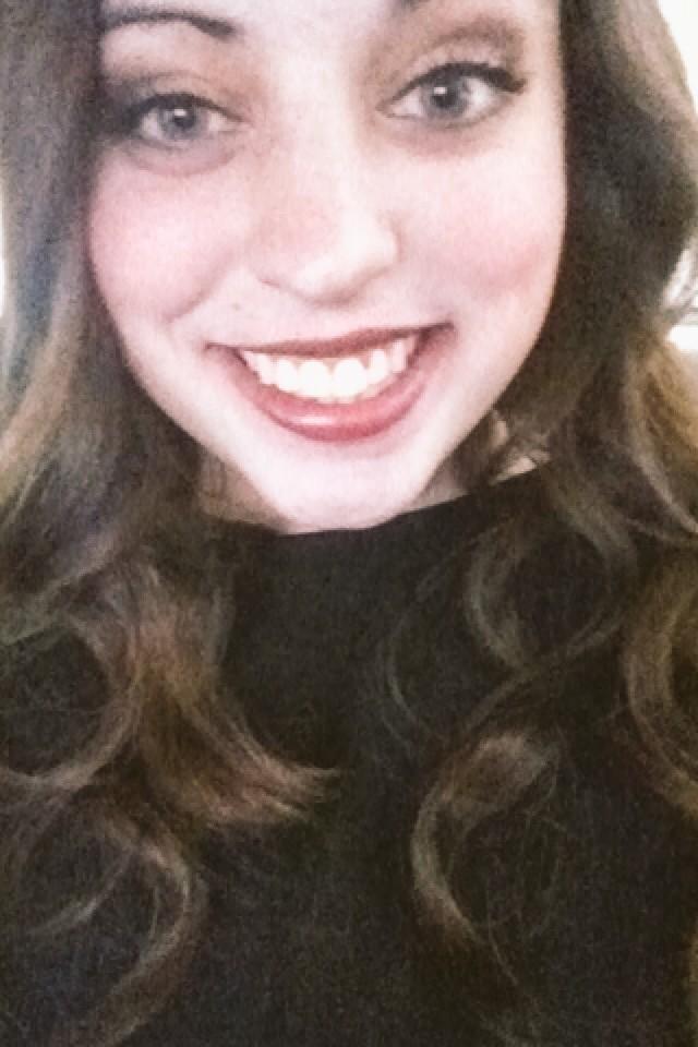 APLenny's tweet photo. Merry Christmas everyone!!! Hope you have a great time with all of your families! 😘🎄 http://t.co/0GMQT4y0Fw