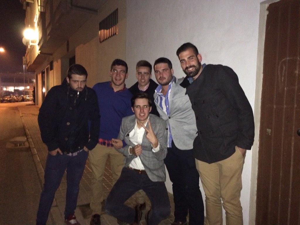 david_cremosin's tweet photo. Buena nochecitaa jejej http://t.co/TMhs6AzApU