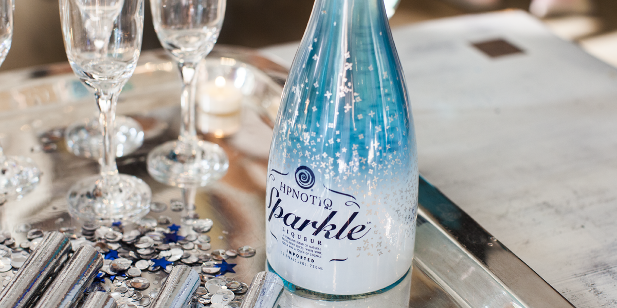 ineedsparkle's tweet photo. A toast to celebrating the holiday season in style! Cheers ladies! #drinks #cheers #thirstythursday http://t.co/IFEmHF6dfM