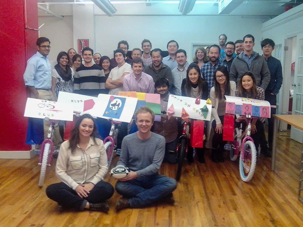 RunTheCloud's tweet photo. #MerryChristmas! Big thanks to @newyorkcares, #exploringpaths, @ymcanyc, @LeadersInst! See how http://t.co/wlovj9GWVk http://t.co/WOn4GnD1cL