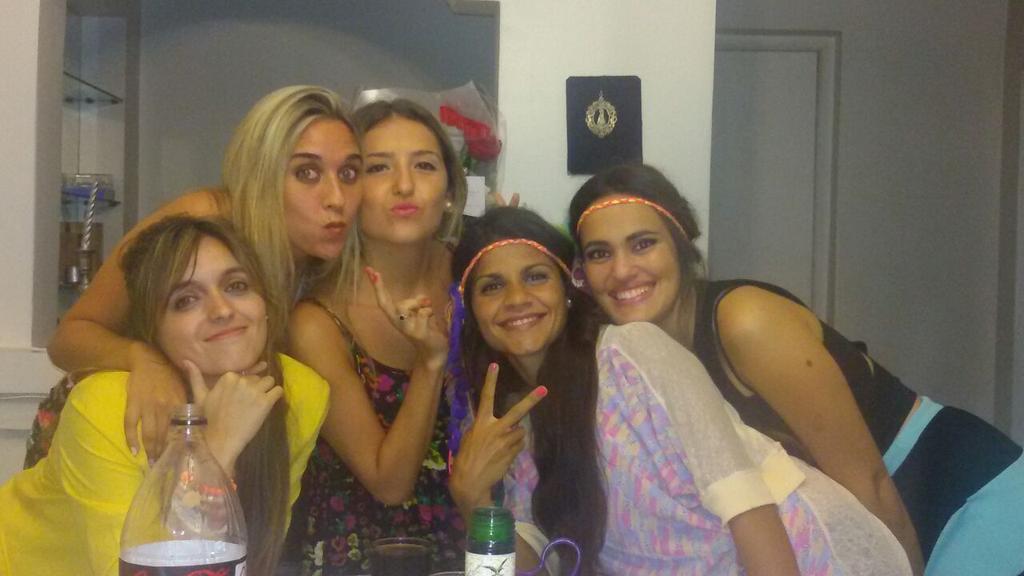 "<a href="/EliStagnetto/">Eli Stagnetto</a>: Definitivamente tengo las mejores amigas del mundo!!!!!! "siii que lindas !!!