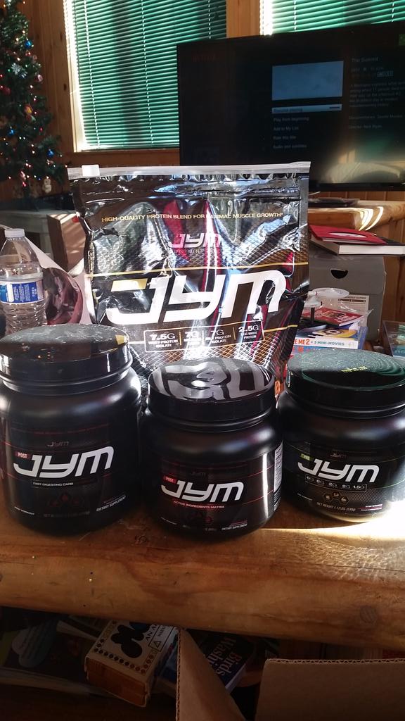 urbieurburban's tweet photo. @JimStoppani  Hands down the best xmas present! So excited and ready! Can't wait for gains! #JymArmy #shortcut2shred http://t.co/4ziwYawh6P