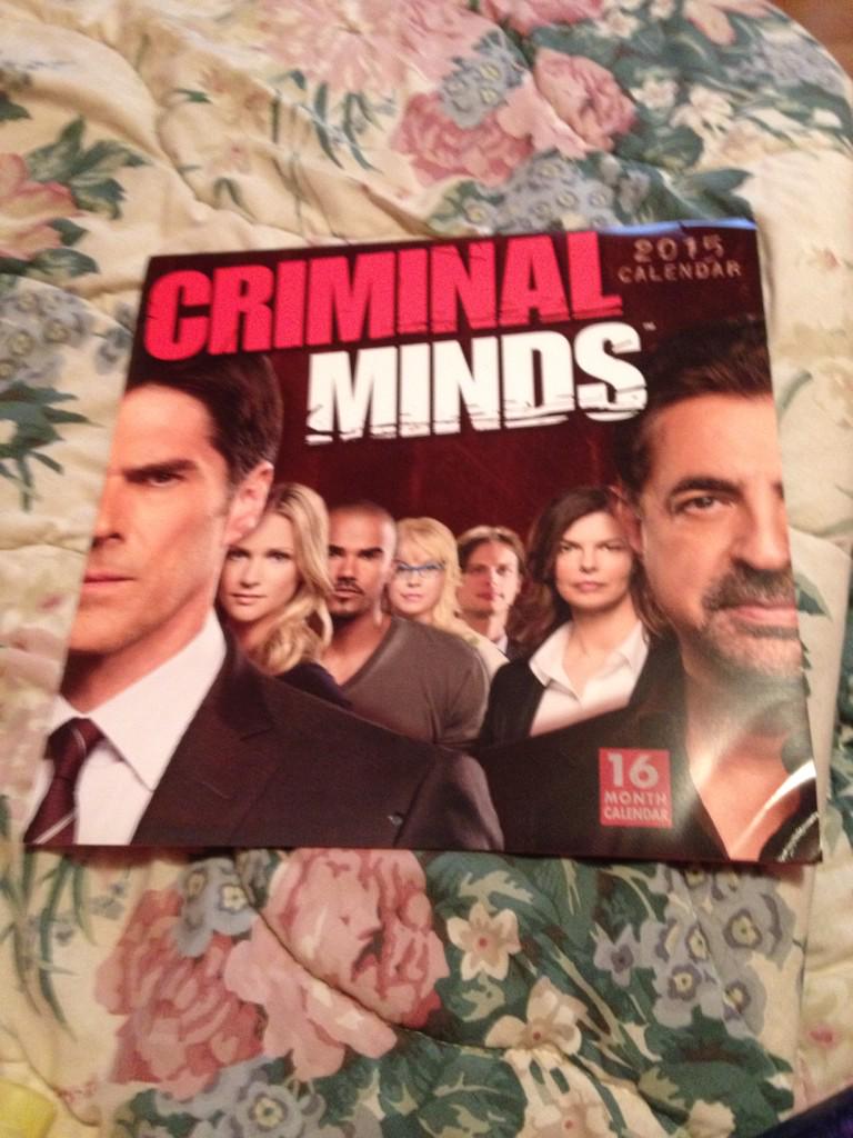 Nikalus394's tweet photo. Having an amazing Christmas!! #CriminalMinds #love http://t.co/yqZNReJbZ5