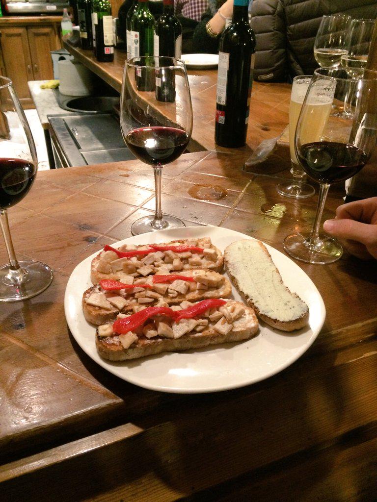 hعζТФr calleja tweet media