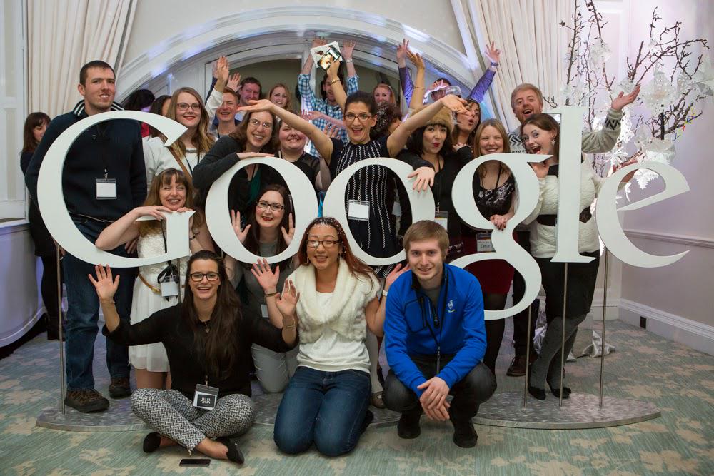 GoogleLocalSEA's tweet image. Joyeux Noel! Feliz Navidad! Wishing all #CityExperts a very merry Christmas.