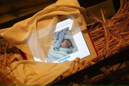 This preemie <a href="/archildrens/">Arkansas Children's</a> was in the Christmas pagent thanks to his clever parents &amp; NICVIEW! katv.com/story/27704588…