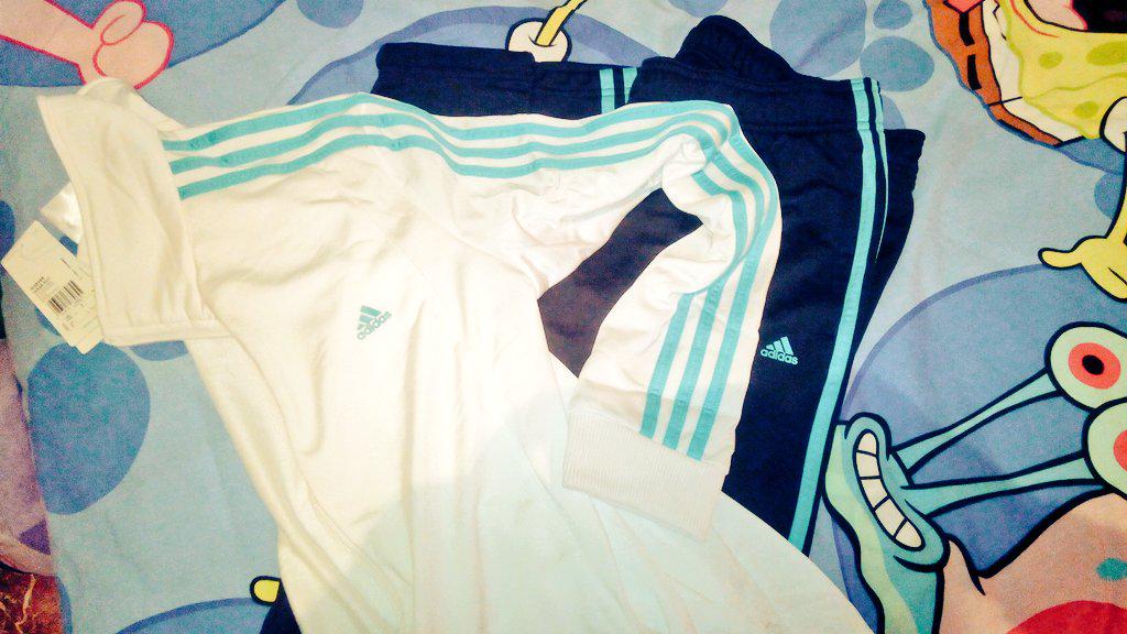 Regalito de <a href="/Adri8Mula/">adrii</a> !! Muchas graciiias kariii #teeQ 😍😘😘 <a href="/OxigenoMula/">Oxígeno</a>