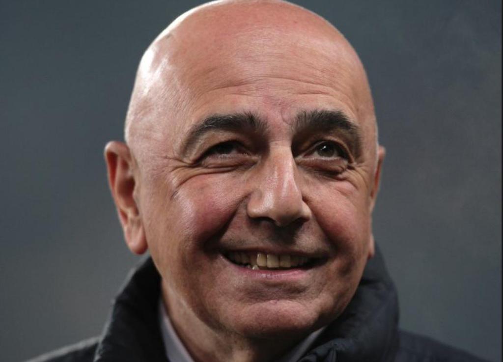 acmilancast's tweet photo. Cerci en verano: 20 millones de euros (Pedía Torino). 
Cerci en invierno: Gratis (Desde el Atlético). By Galliani http://t.co/oDetUlN3Q5