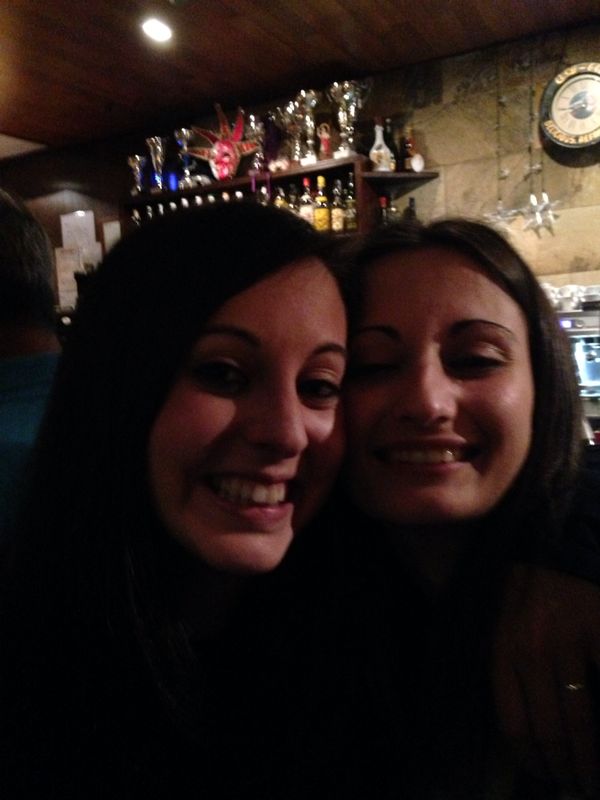Bea2490's tweet photo. Borrachera? Que va..jaja. que gran dia @Luucialeiva :) http://t.co/dxCn7BYgak