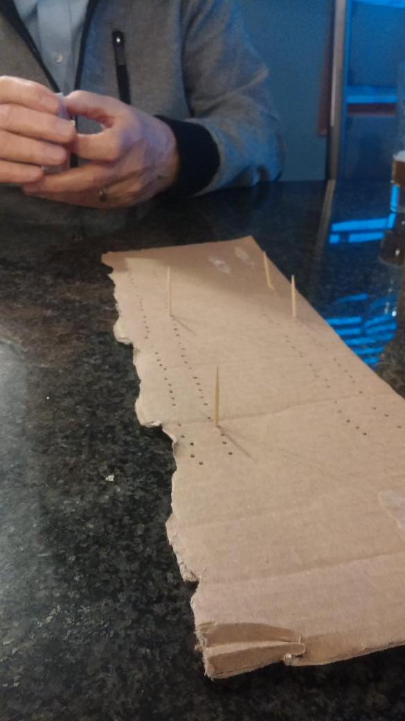 DJGloveRepair's tweet image. At the brother in law's Christmas day; no cribbage board in the house. Had to improvise.