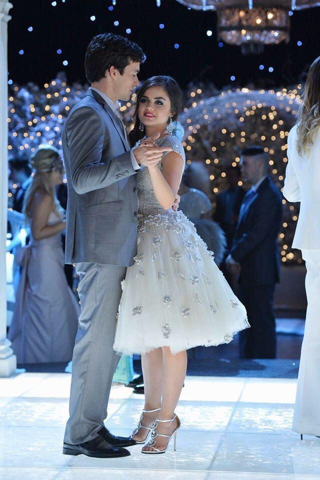 Best girlfriend ever. Merry Christmas, <a href="/CreativeLiar/">Aria Montgomery</a>! ❤️🎄🎅🎁