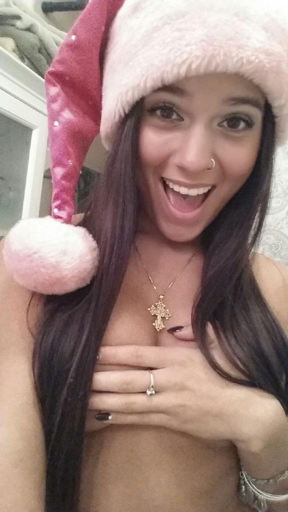 2 pic. Merry Christmas loves! 🎅💋 Is it okay that I've been naughty this year?! http://t.co/n87C2U3qas