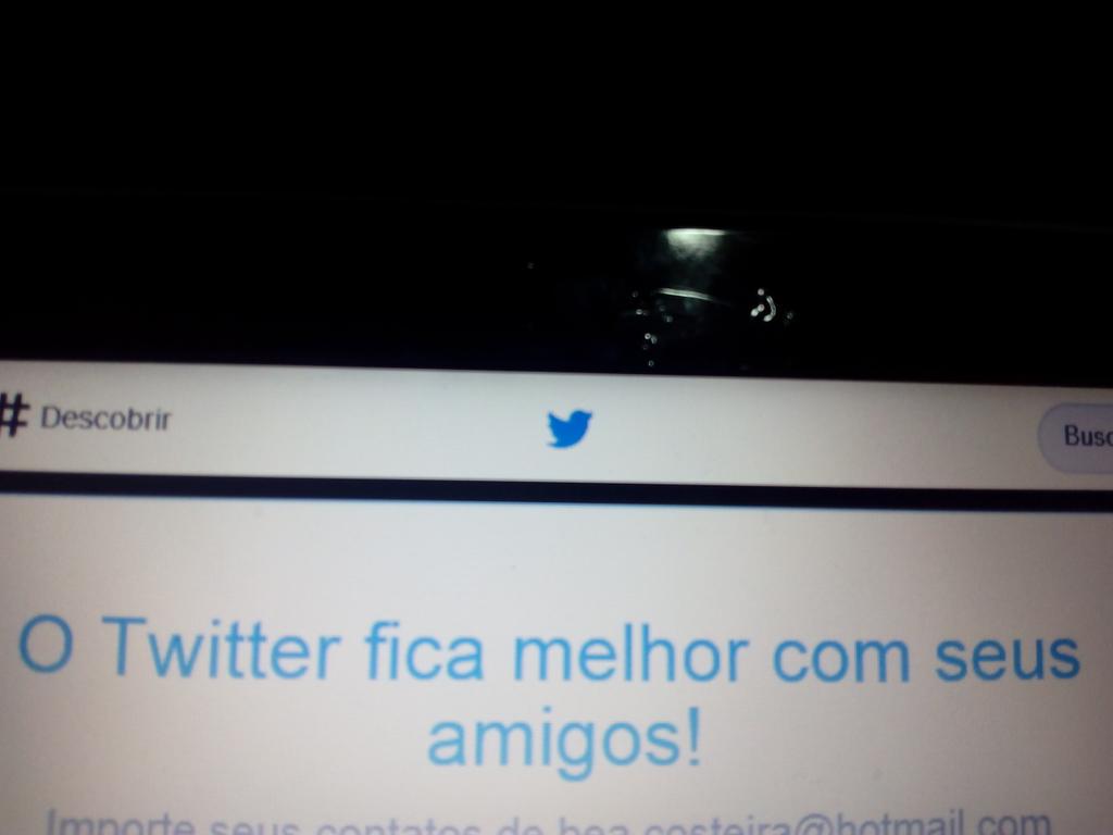 _itsyagirl_B's tweet photo. Não twitter, não fica http://t.co/HI9ITUaJmP