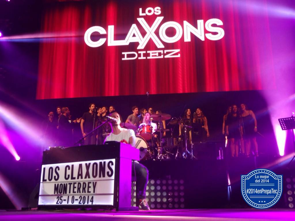 PrepaTecMty's tweet photo. Los alumnos del #Jam12 cantaron junto a @LosClaxons en su concierto de la @ArenaMtyOficial. #2014enPrepaTec http://t.co/xHANjMTRnB