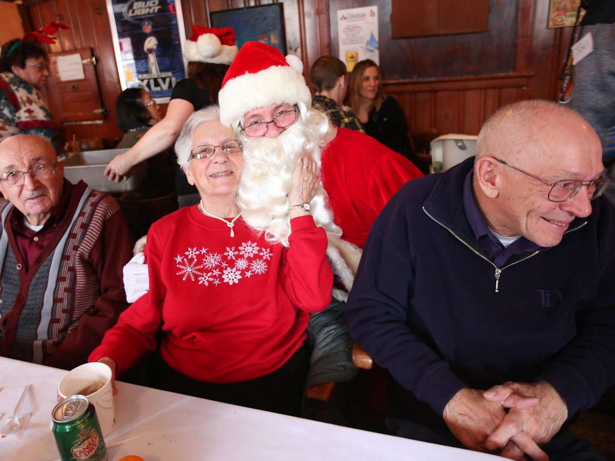 OttawaCitizen's tweet photo. Photos &amp; Video: Christmas at Carleton Tavern. http://t.co/it2MxQPmKd http://t.co/aiplwxeAc1