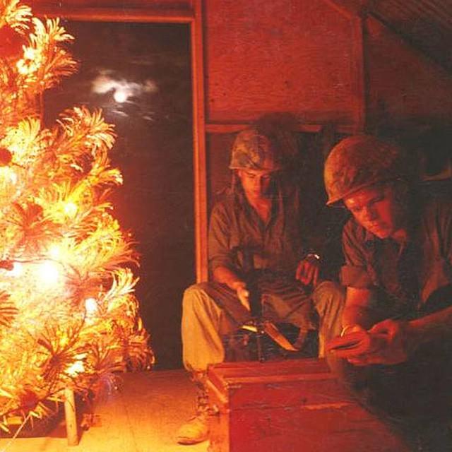SFOMarines's tweet image. #TBT: #FightingThird Marines celebrate #Christmas in Dong Ha, Vietnam back in 1968. Happ... ift.tt/1rlTGn7