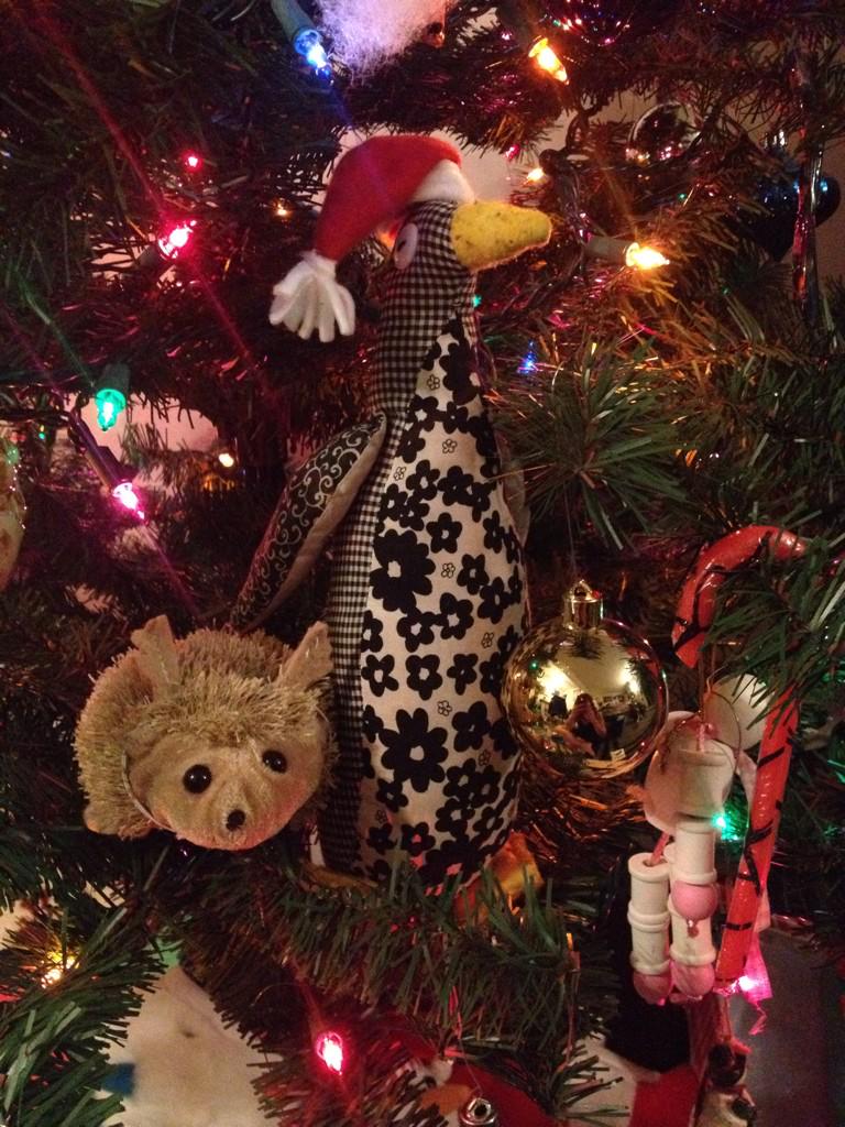 NigelPenguin's tweet photo. Peace on earth and goodwill toward men. But only for today. Tomorrow I return to conquering. http://t.co/KuFBJg4KvP