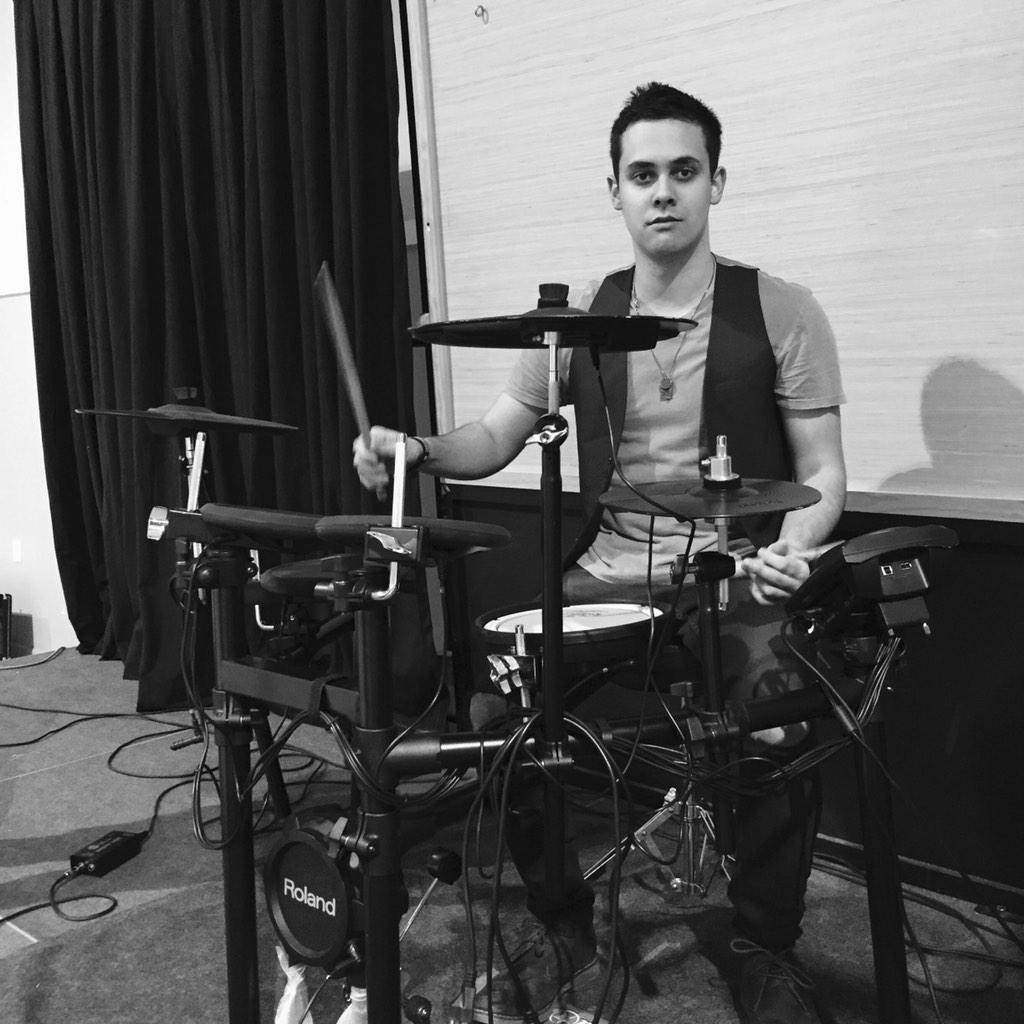 SaegerRd's tweet photo. Practice is about to start! #Saeger #MerryChristmas #grandbay #Alabama #music #drums http://t.co/FmltNdAg8G