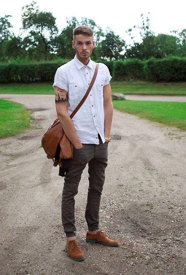 crogers1789's tweet photo. Guys, dressing like this (&amp;having a top knot) is just a big yes http://t.co/uabxy6bteV