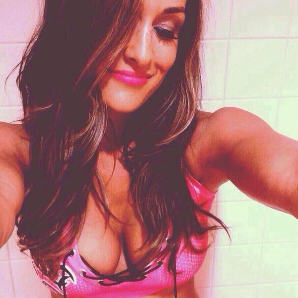 xFearlessQueenB's tweet image. Which one should be Icon?😍