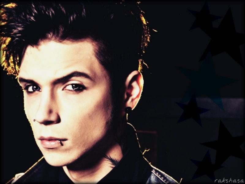 HAPPY BIRTHDAY ANDY BIERSACK!!! I LOVE YOU SO MUCH!!!!! 21 APRIL,GROOVE,ARGENTINA, I SEE YOU!    