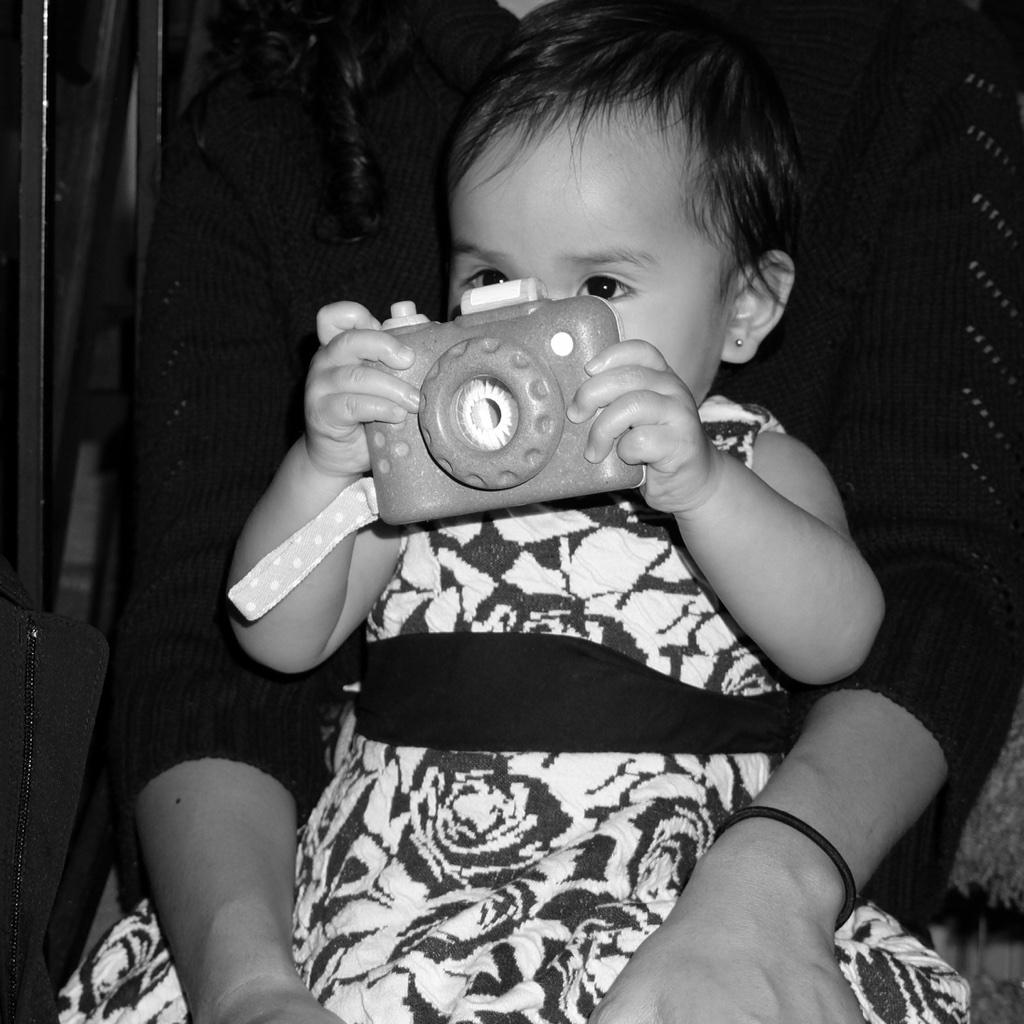 pamcgabriel's tweet image. #MerryChristmas #FuturePhotographer #FirstCamera #LeicaT #iLoveLeica #Leica