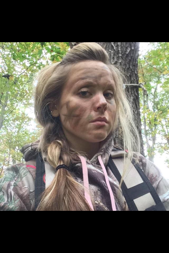 TC_Sass's tweet image. My best friend in the previous pictures is real life #BuckHunter, we just discovered. She's also single! #batcall