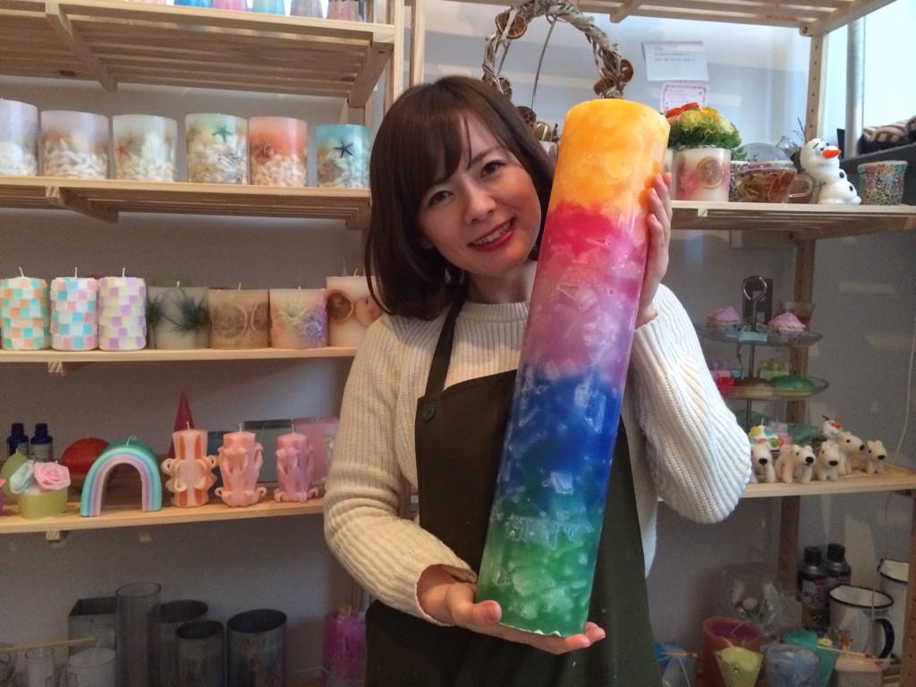 教えてくれるのはキャンドルインストラクターのYuuki先生です。プレゼントしたい！自分の部屋に飾りたい！そんなキャンドルの作り方をレベルに合わせて丁寧に指導してくれますよ〜！
s.ameblo.jp/kamakura-aroma/