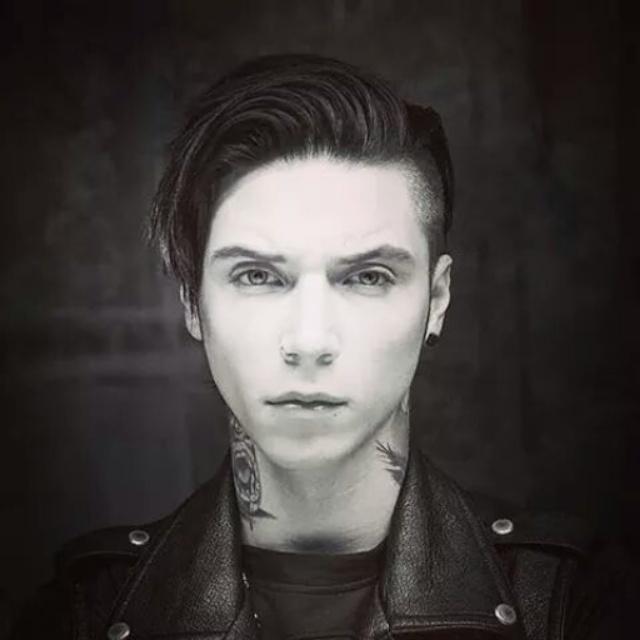 Happy  Birthday Andy Biersack :) 