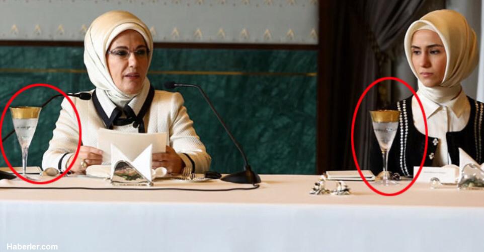 Dogrucu_David1's tweet photo. 17.Türkiye'nin 2014 yılına damga vuran unutulmazları! 
Devlet malının harcanmasındaki kepazelikler Ve utanmazlıkları! http://t.co/EN6iFHRbiD