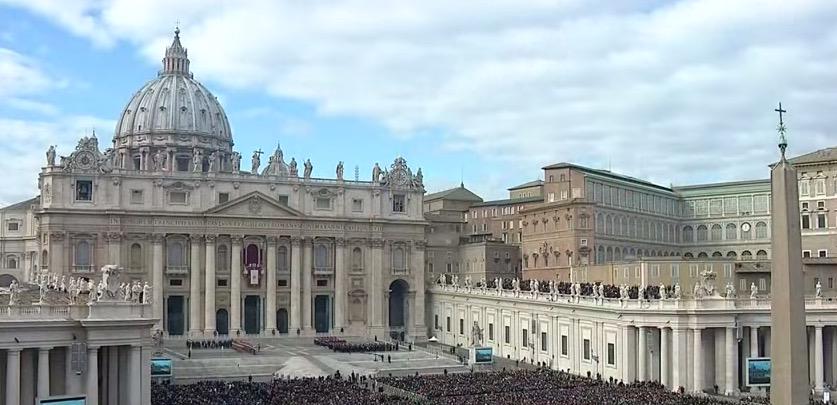 Noël: le pape a dénoncé les exactions des jihadistes dans le monde u.afp.com/a6j #AFP