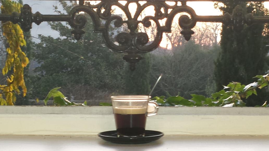 Wipiix's tweet photo. Résolution 121 chez #Wipiix: toujours avoir du coeur ... et faire attention au palpitant avec le #café ! http://t.co/blYoBmMwpb