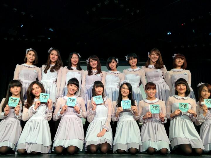 novalkramat's tweet photo. Selesai sudah prosesi launching single 8th @officialJKT48 Angin Sedang Berhembus. Terima Kasih Para Teman2 Media. http://t.co/65XyUFMsAk
