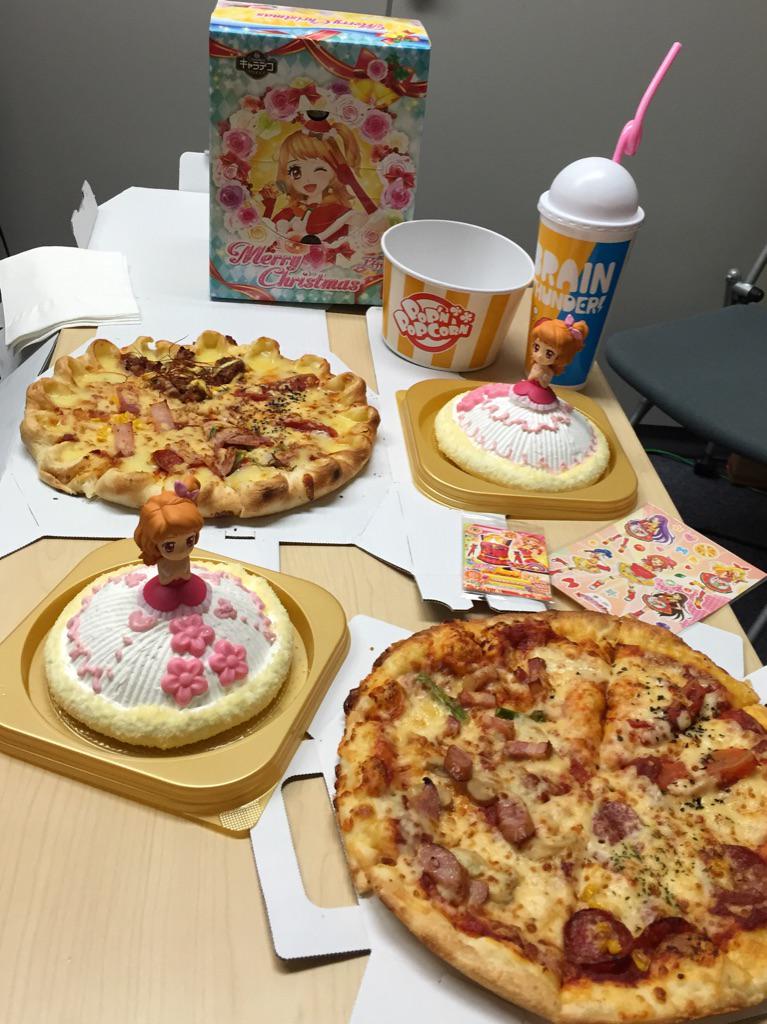 いちご「ピザハットのアイカツ！ダブルボックスと…キラメキドレス