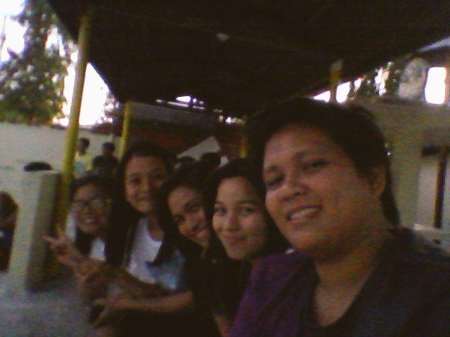 IshiBarnes's tweet image. Nanonood ng basketball tapos nagtutwitter harhar #mutitasking