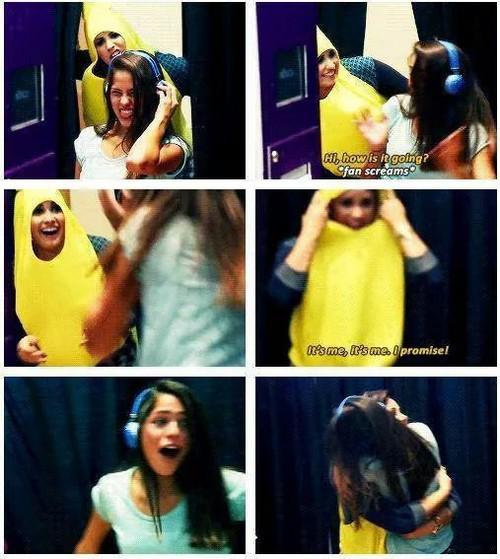 sodemilicious_'s tweet photo. Because her name is Demetria Devonne Lovato #ArtistOfTheYearHMA Demi Lovato http://t.co/3tBdpACZor