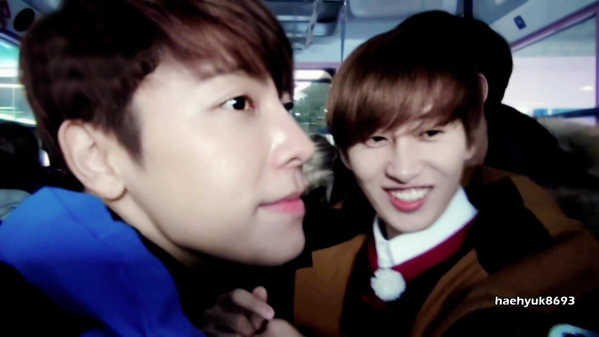 rraaiissha's tweet photo. “@haehyuk8693: Such a trouble couple "We can be extraordinary together"
#PerfectTwoHaehyuk http://t.co/xkwXsYiQZ7 http://t.co/iRQUql0vYZ”